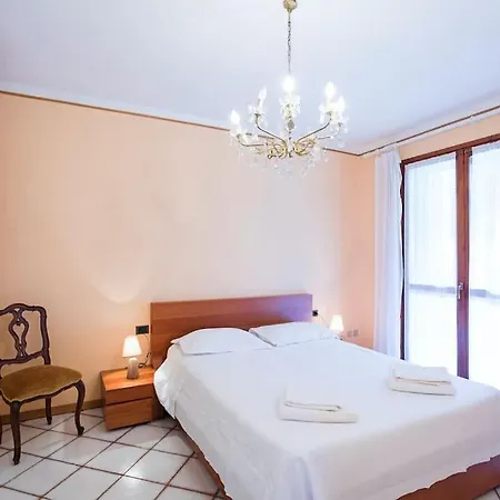 5 Bedroom By Lake Maggiore Holiday home